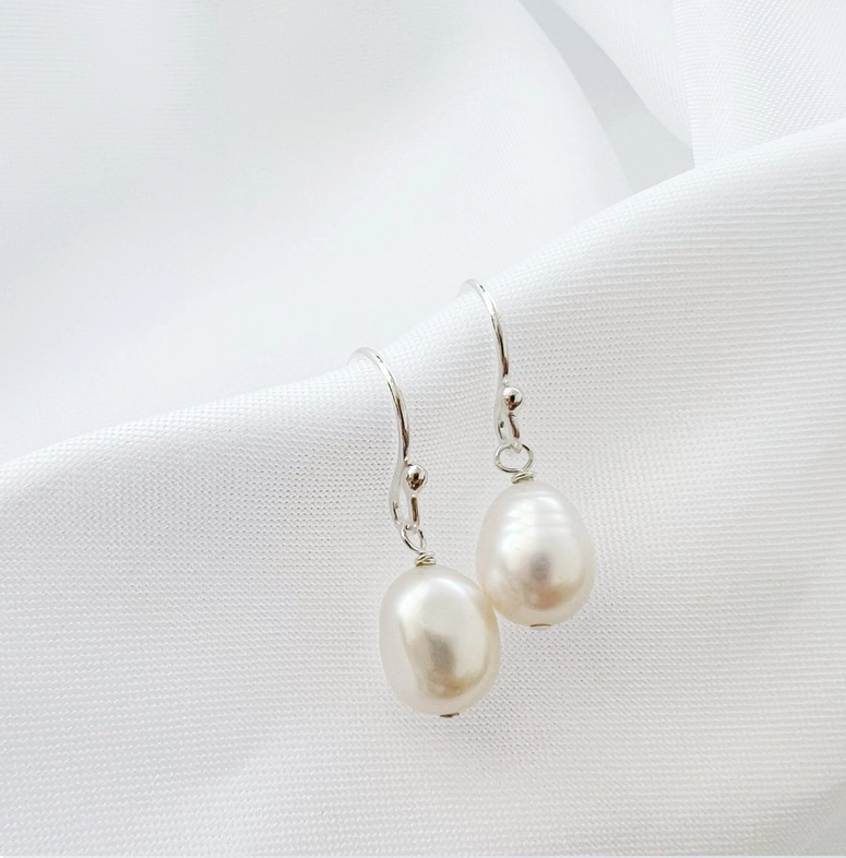 Kaia Freshwater Pearl Dangle Earrings Gold / Silver